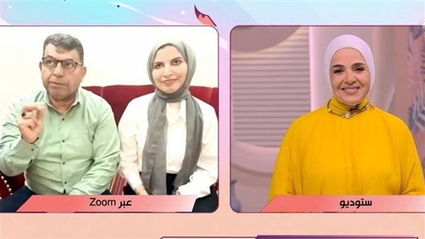 "التعليم مالوش عمر".. أب وابنته على مقاعد الدراسة وهو بسن التقاعد