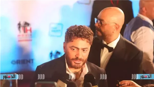 تامر حسني لـ"الدستور": كزبرة حقق نجاح في السينما والغناء وساعدته في الوقوف على المسرح