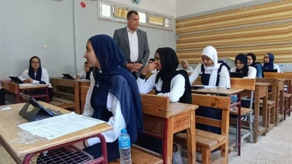 تسنيم حسن تحصد المركز الخامس جمهوريًا في "قمي الإلقاء الشعري"