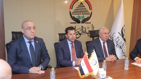 حزب الجبهة الوطنية يوقع بروتوكول تعاون مع "الرياضة" لتمكين الشباب في المحافظات