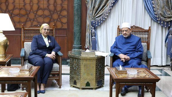 المستشارة أمل عمار تلتقي الإمام الأكبر الدكتور أحمد الطيب شيخ الأزهر