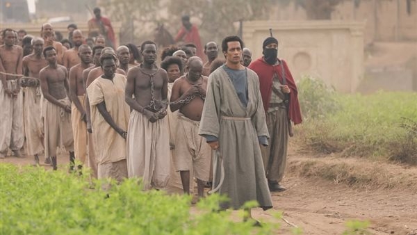 "لا سلام في قلوب تكره الحرية".. محمد رمضان يروج لفيلمه الجديد "أسد"