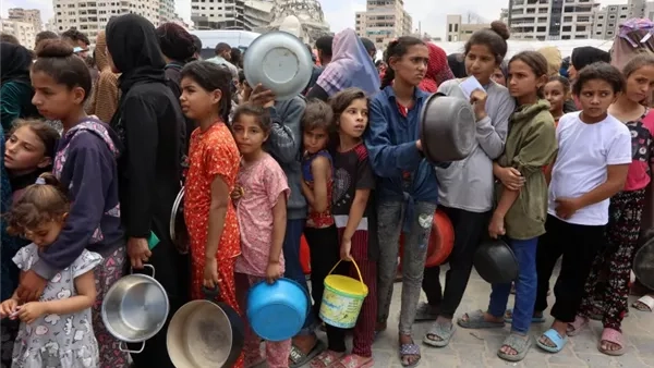 "أونروا": توزيع المساعدات في غزة بمثابة دعوة الناس إلى موتهم