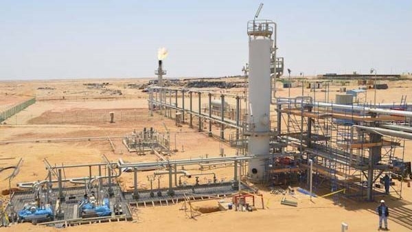 عاجل.. «بدر الدين»: 350 مليون دولار استثمارات لحفر 34 بئرًا جديدة بالصحراء الغربية