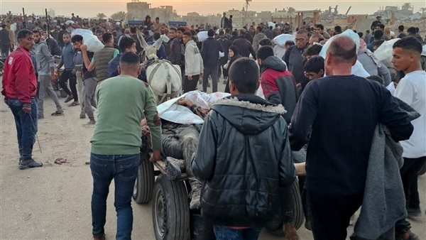 انهيار مبادرة توزيع المساعدات الإنسانية الإسرائيلية.. ماذا حدث بعد الانسحاب الأمريكي؟