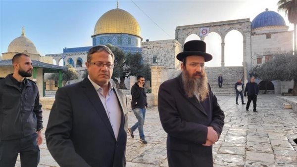 الاحتلال الإسرائيلي يغلق أبواب المسجد الأقصى بالتزامن مع فرض "إغلاق شامل" على الضفة