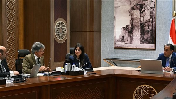 "نور و الخولي" يعرضان على رئيس الوزراء توصيات "المواجهة" لدفع الاستثمار وزيادة الصادرات