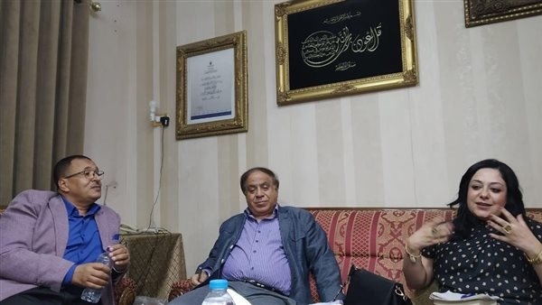 الناقد محمد عبدالعال يكشف مشروع الأكاديمية سارة حواس في ترجمة الشعر الأمريكي