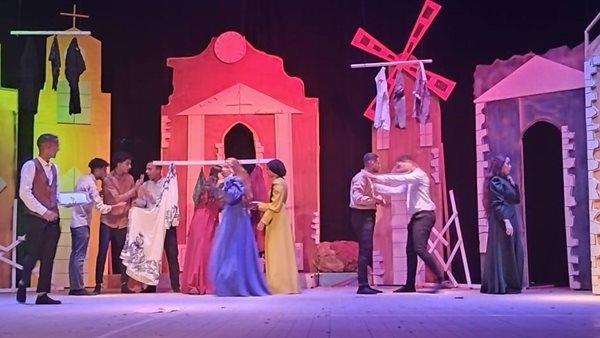 الليلة.. "صورة الكوكب" و"الطينة" بثقافة قنا ضمن مسرح جنوب الصعيد