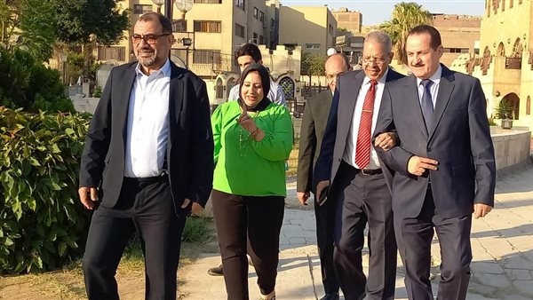 أمين عام المجلس الأعلى للثقافة يفتتح برنامج "أحلى إجازة" بالحديقة الثقافية (صور)