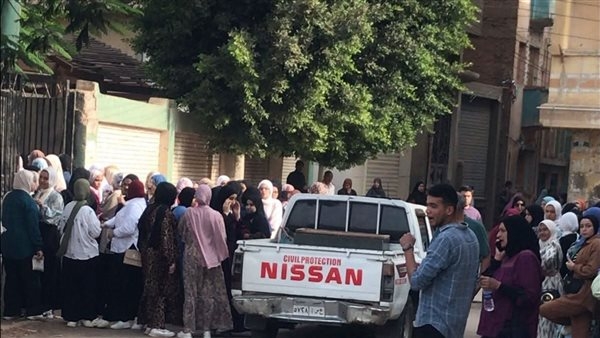 وصول أوراق امتحان اللغة الأجنبية الثانية إلى لجان الغربية في حراسة الشرطة