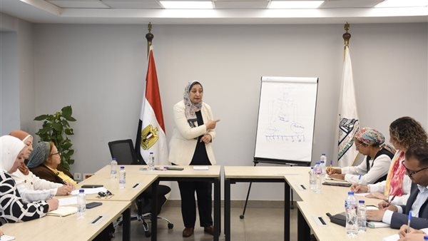 جامعة عين شمس تبحث إنشاء مركز الفرانكفونية
