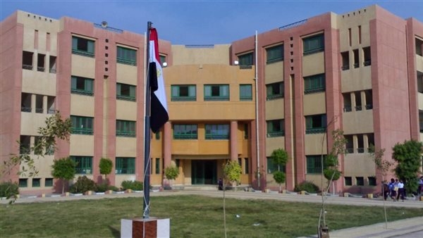 أفضل مدارس بعد الإعدادية 2025 للبنين والبنات.. مرتبات مجزية بعد التخرج