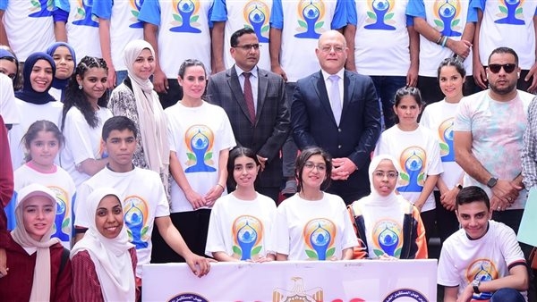 رئيس جامعة سوهاج والمستشار الثقافي لسفارة الهند يشهدان احتفالية اليوم العالمي لليوجا