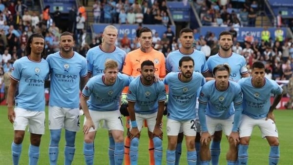 جوارديولا يلمح لرحيل أحد نجوم مانشستر سيتى