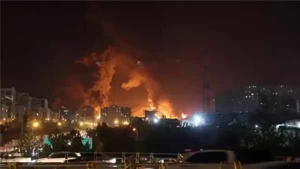 إعلام إيراني: وقوع 3 انفجارات شرقي طهران