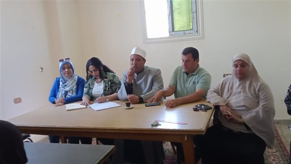 ندوة توعوية حول التأمين الصحي الشامل في قرية عين غصين بالإسماعيلية