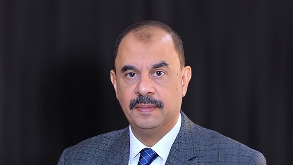 محافظ سوهاج يتابع معدلات الإنجاز في ملف تقنين أراضي أملاك الدولة