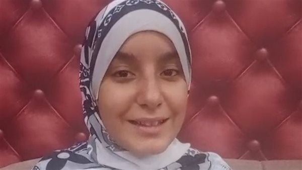 "حنين" الطالبة الأولى في الشهادة الإعدادية على الفيوم: "والدتي سر تفوقي"