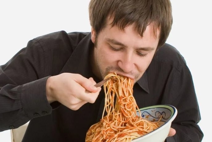 لماذا لا يجب أن تأكل حتى الشبع؟