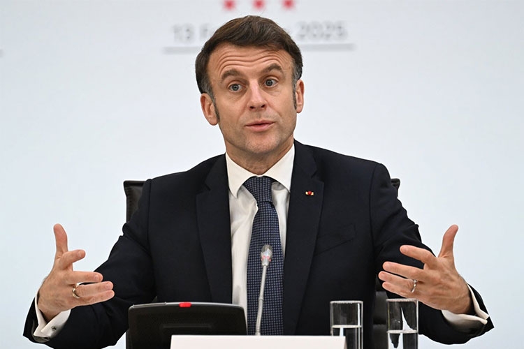 Macron takes France into the arena of slaughtered roosters