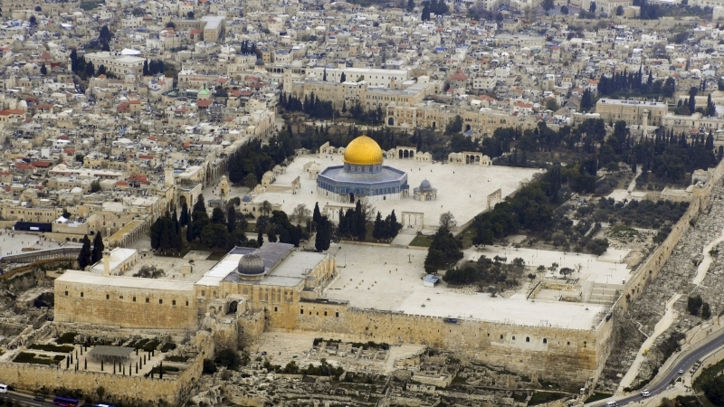 مؤسسة القدس الدولية تدعو إلى خطوات فورية لحماية الأقصى من التهويد