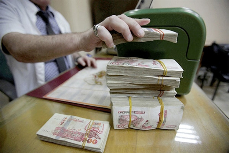 ضبْط عقارب البنوك على قروض الفلاحين ومنحة 750 أورو