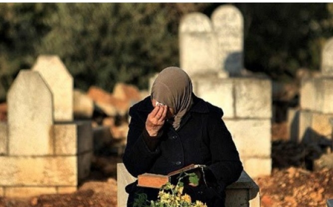 دعوات لمنع النساء من زيارة المقابر ووضع كاميرات بعد هذه الكوارث!