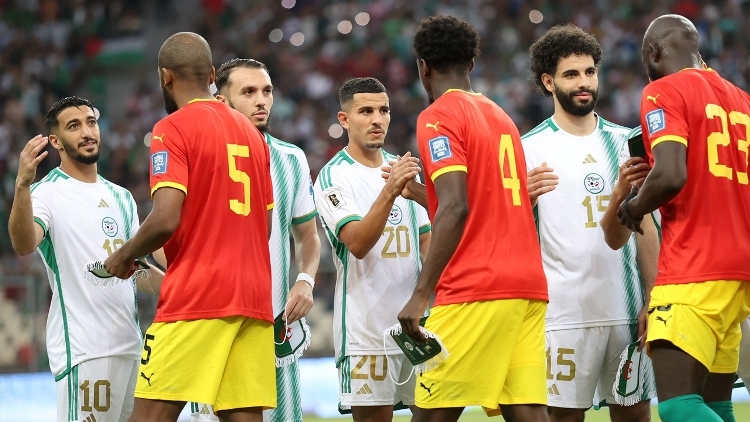 منافس 'الخضر' يتنازل عن هدف المونديال ويُقيل مدربه