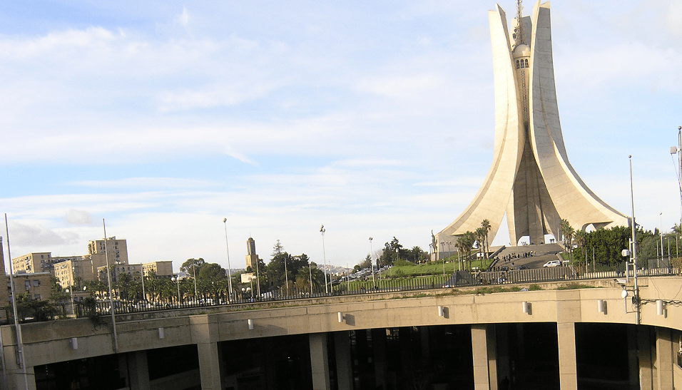حلّ ديوان 'رياض الفتح' وتحويل أملاكه ومستخدميه إلى ولاية الجزائر