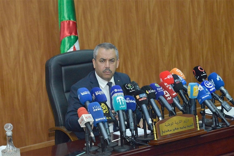 سعداوي: لا تنازل عن 'التخصص' في توظيف المتعاقدين