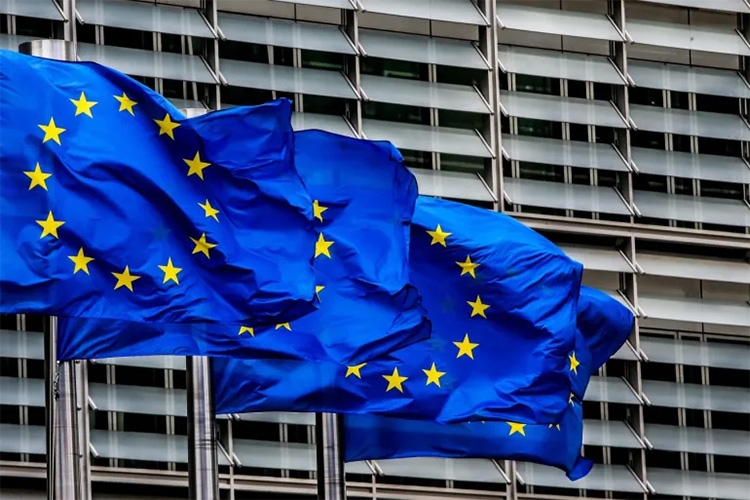 French Right Demands EU Halt Negotiations With Algeria!