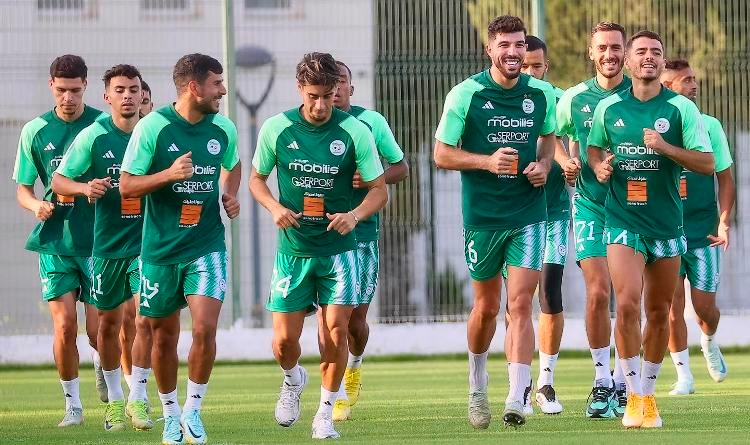 كم يحصل المنتخب المحلي في حال إحراز اللقب الإفريقي؟