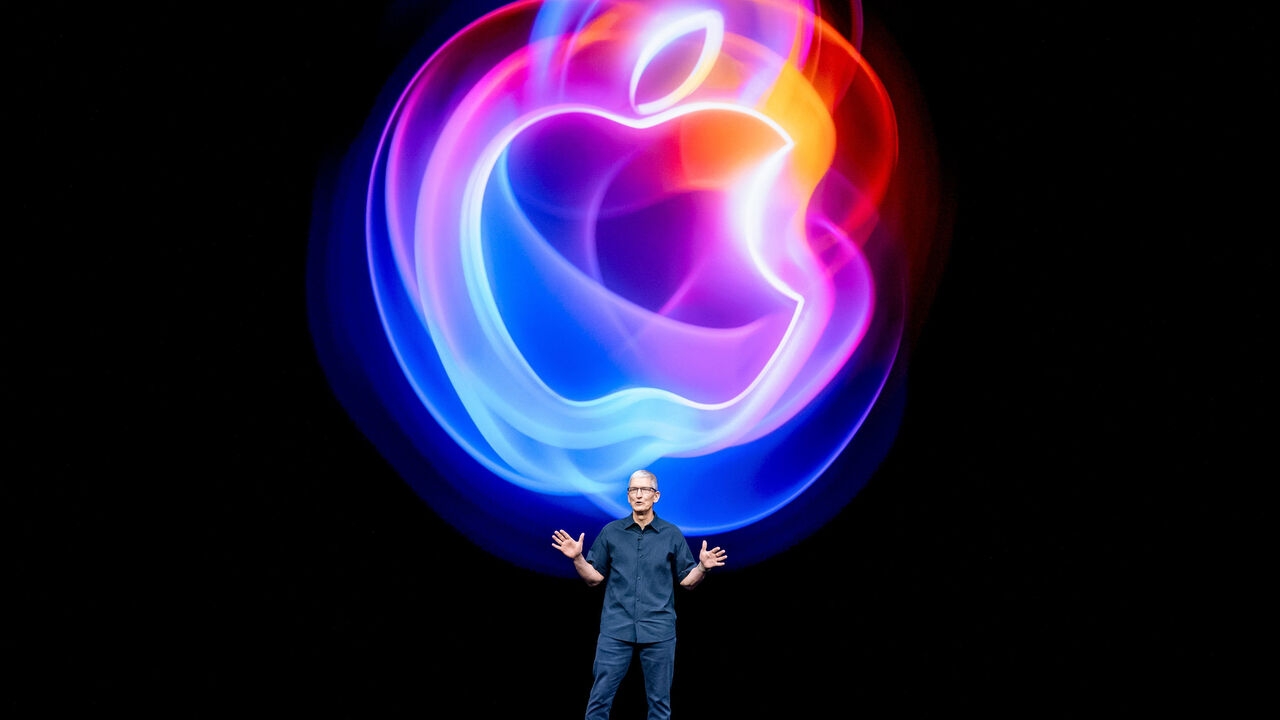 Can Tim Cook stop Apple going the same way as Nokia?