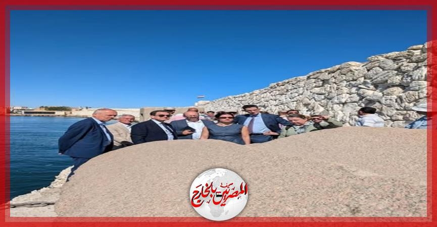 سفير فرنسا بالقاهرة يزور قلعة قايتباي الأثرية بالإسكندرية