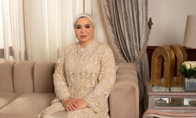 Egypt's First Lady Pays Tribute to Martyrs on Anniversary of 10th of Ramadan victory