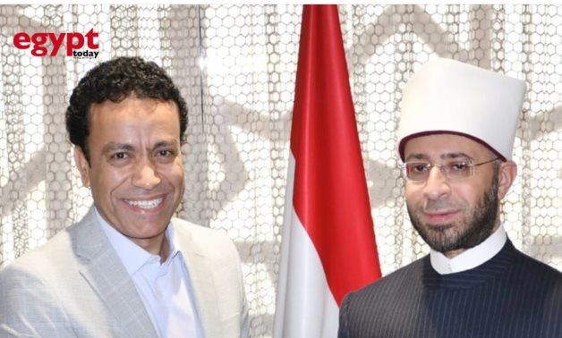 Egypt's Awqaf Minister Honors Sameh Hussein: Celebrating Art's Role in Shaping Society