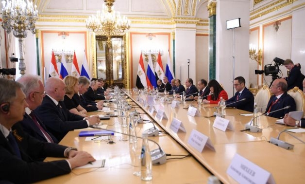 Sisi, Putin emphasize necessity to restore peace in Middle East, particularly Gaza