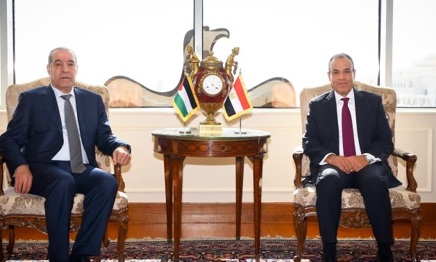 Egypt's Foreign Minister Meets Palestinian Vice President, Reaffirms Cairo's Ceasefire Mediation Efforts in Gaza