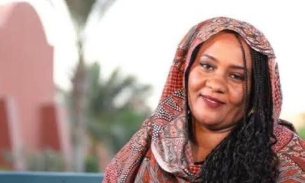 Islam Mubarak stars as a Nubian woman alongside screen legend Youssra in BANAT FATEN