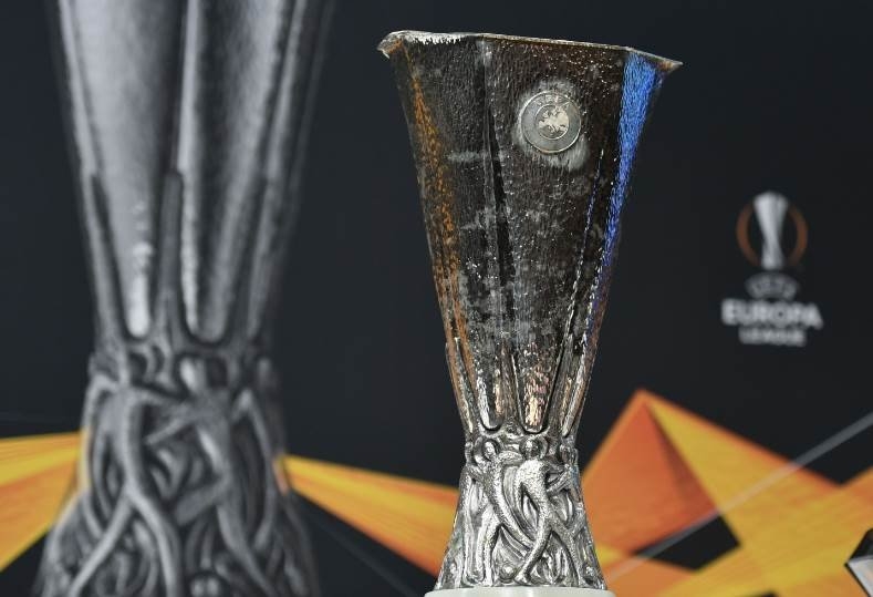 موعد مباراة مانشستر يونايتد وتوتنهام في نهائي الدوري الأوروبي والقنوات الناقلة