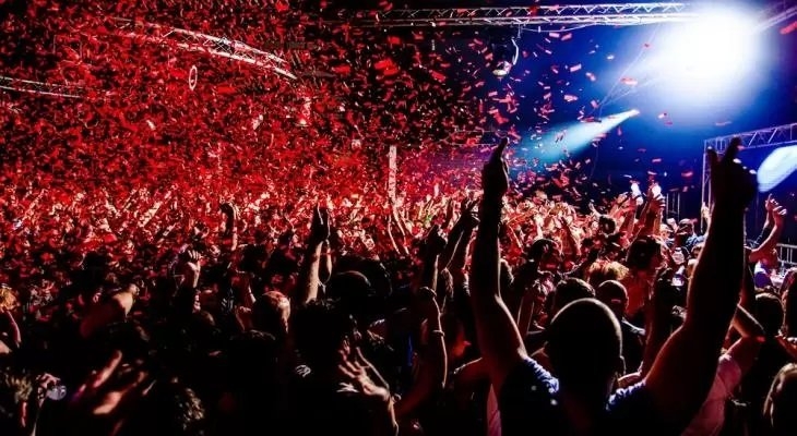 بعد 10 أيام.. أبرز حفلات كريسماس 2025 في مصر