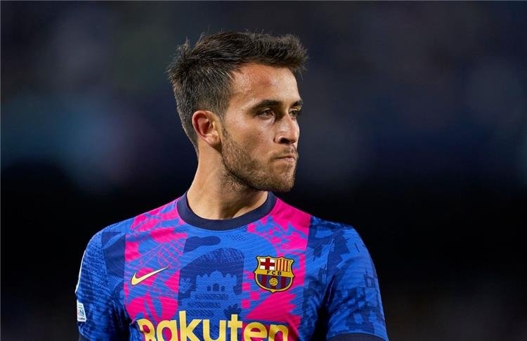 تقارير: برشلونة يقترب من تمديد عقد مدافعه إريك جارسيا