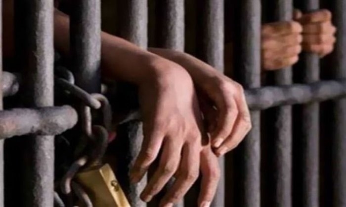 ضبط مستريح الأدوية ونجله بتهمة النصب على المواطنين في القليوبية