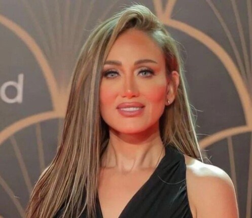 اليوم.. استكمال محاكمة كروان مشاكل في سب وقذف ريهام سعيد