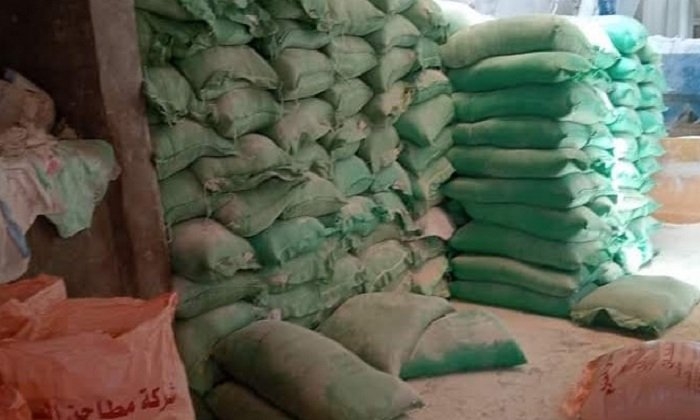 ضبط 18 طن دقيق بلدي مدعم قبل بيعها في السوق السوداء بإيتاي البارود