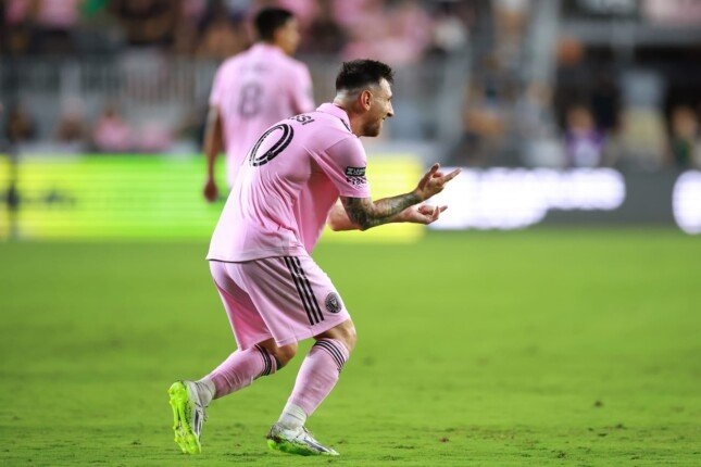ميسي يقود إنتر ميامي لانتصار عريض بالدوري الأمريكي على كولمبوس كرو 5/1