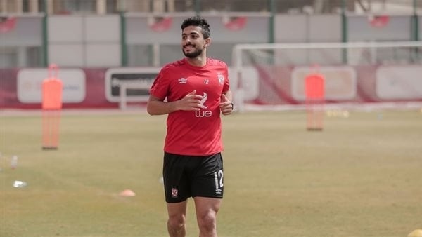 «سكة البهايم».. رسالة غاضمة من أيمن أشرف نجم الأهلي السابق