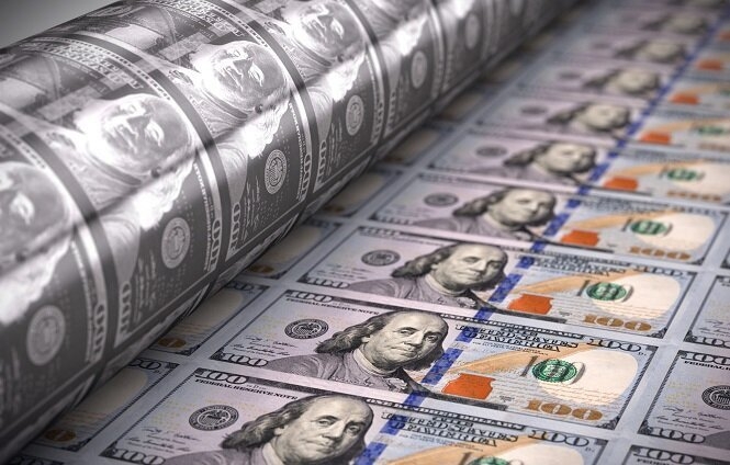 «مصرفي» يكشف أسباب تخطي سعر الدولار 51 جنيهًا لأول مرة في تاريخه