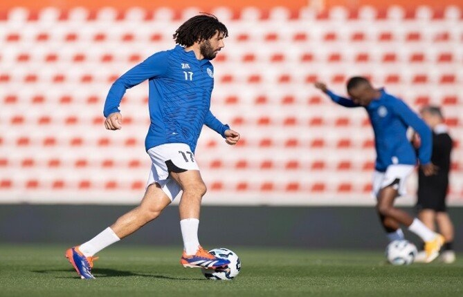 النني ينافس على جائزة لاعب الشهر في الدوري الإماراتي